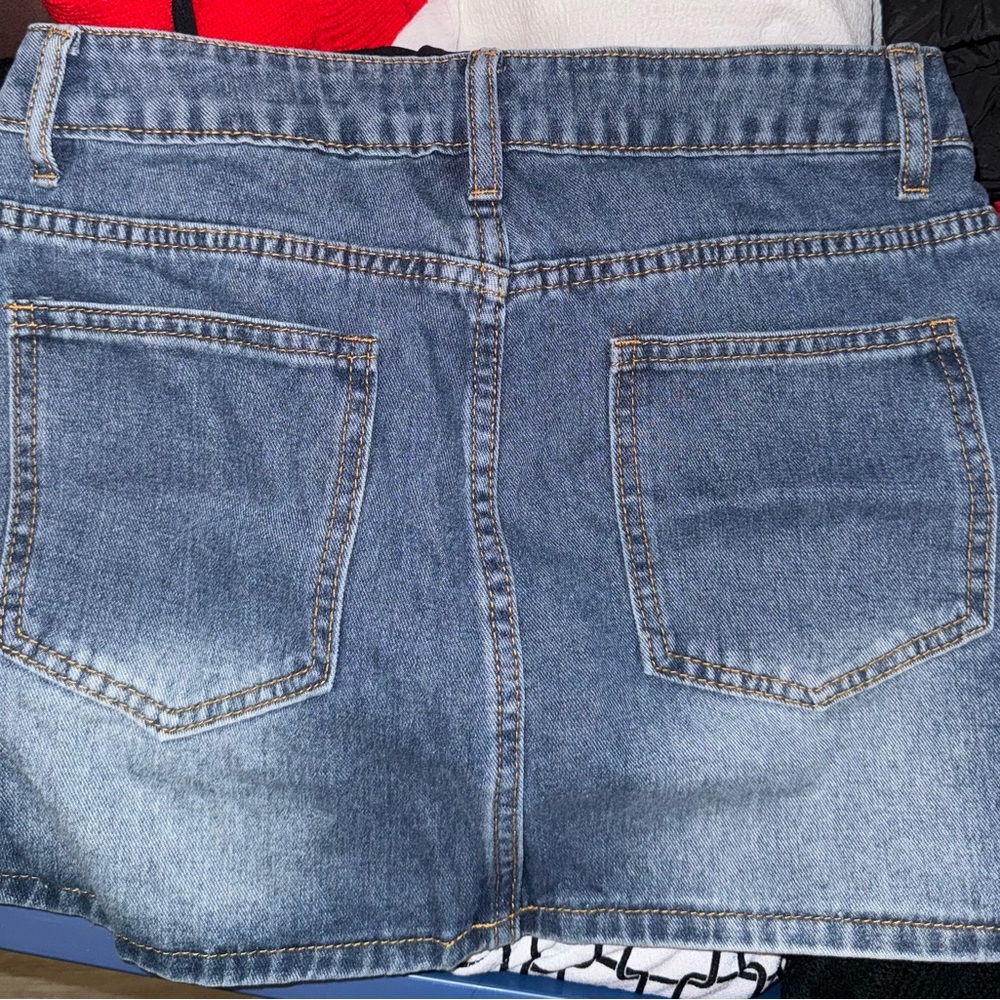 SHEIN Light Blue Denim Mini Skirt